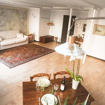 Trebbi Loft Apartment Genoa
