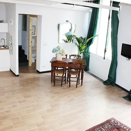 Trebbi Loft Apartment Genoa